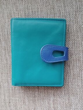Leather Women's Wallet with Blue Snap Closure - Teal
